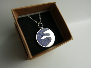 Imatge gran de Penjoll lapislàtzuli Blanes Trencadís amb cadeneta