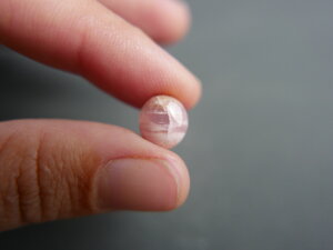 Imatge de mineral Caboixó calcita cobaltífera 00548