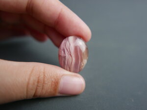 Imatge de mineral Caboixó calcita cobaltífera 00560