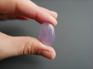 Imatge gran de Caboixó calcedònia lila 00682