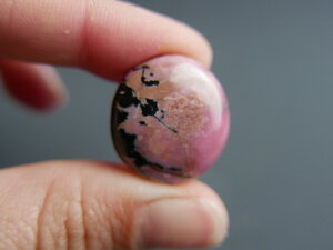 Imatge de mineral Caboixó rodonita 00736